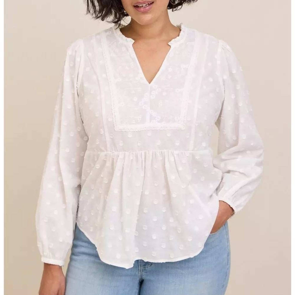 Torrid Clip Dot Mixed Eyelet Yoke Detail Top White Floral Babydoll Blouse Size 3
